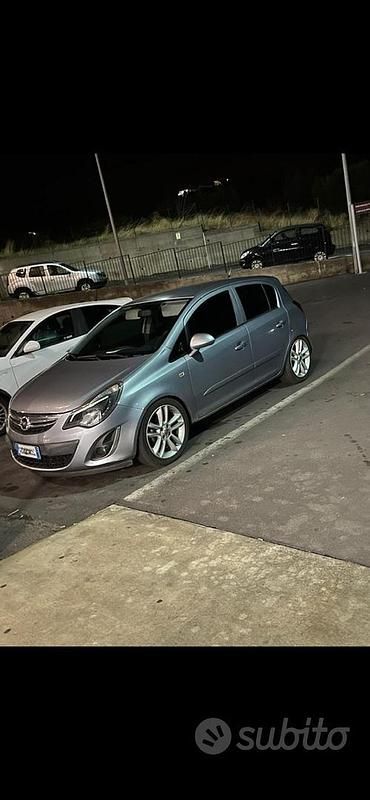 Usata Opel Corsa 75 CV (55 kW) 2006 Grigio Berlina