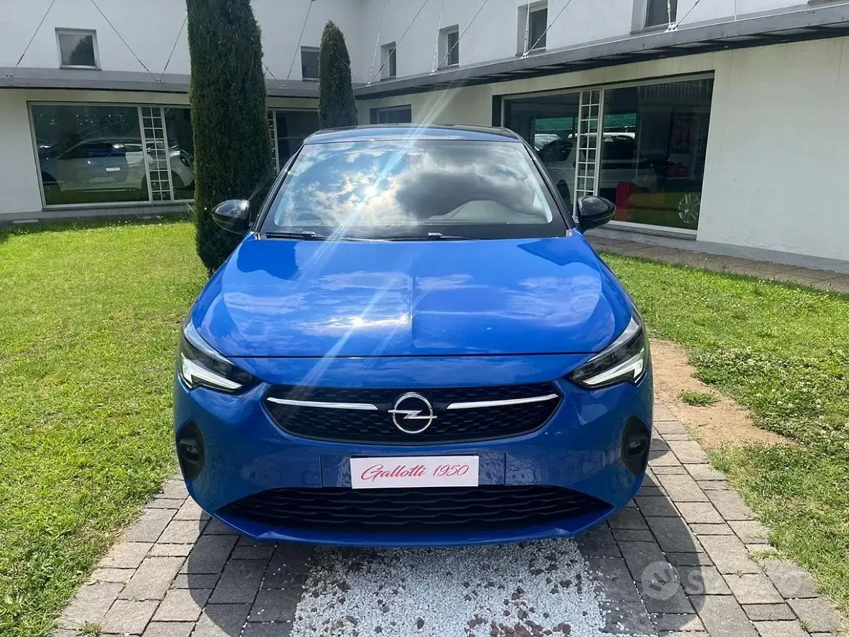 Usata Opel Corsa Design & Tech 75 CV (55 kW) 2023 Voltaic blue (m0av) Utilitaria