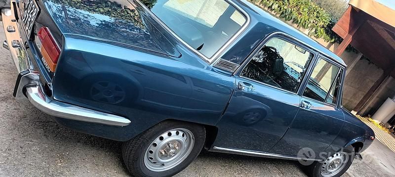 Usata Alfa Romeo 2000 1970 Blu Berlina
