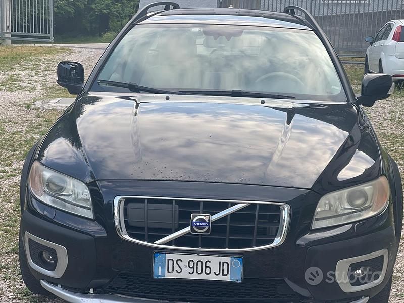 Nero Usata 2008 Volvo XC70 Summum SUV | 2990 € (Super prezzo) - Immagine 1/4