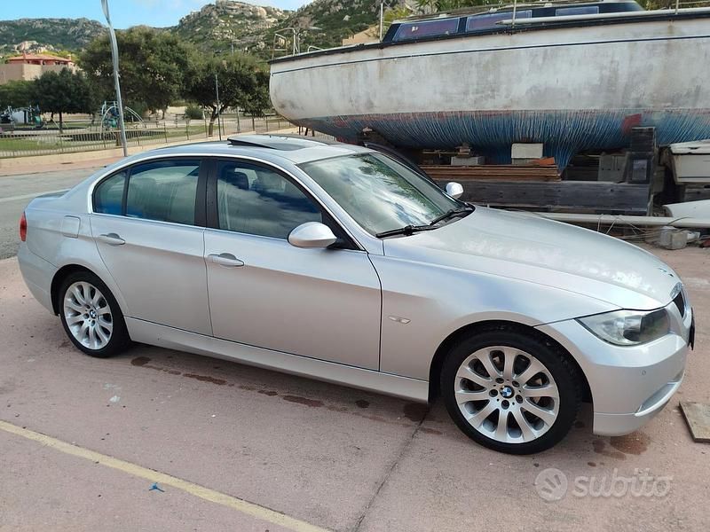 Usata BMW 325 218 CV (160 kW) 2005 Argento Berlina