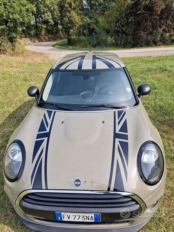 Begagnad Mini One D 95 HK (69 kW) 2019 Grå Halvkombi