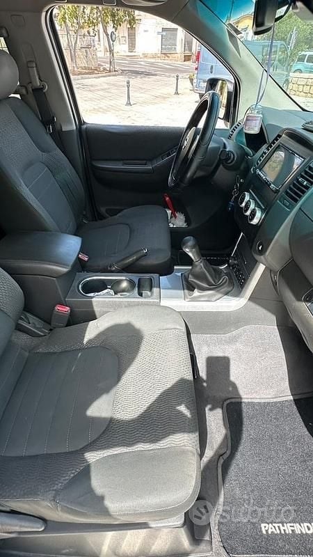 Usata Nissan Pathfinder 190 CV (139 kW) 2013 Bianco SUV