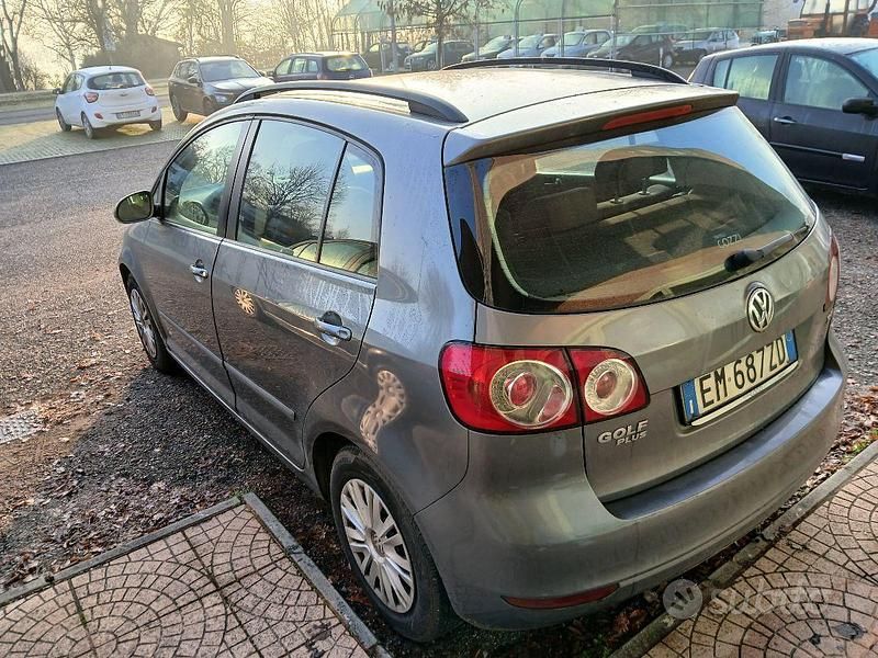 Usata VW Golf Plus Cross Trendline 105 CV (77 kW) 2012 Grigio Monovolume