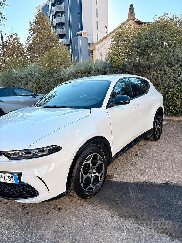Usata Alfa Romeo Tonale 131 CV (96 kW) 2024 Bianco SUV