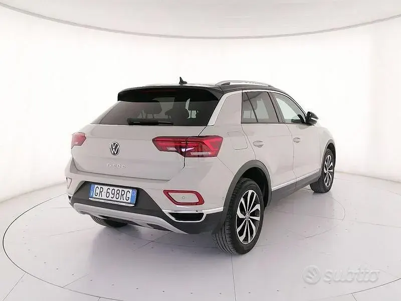 Usata VW T-Roc Style 150 CV (110 kW) 2023 Bianco SUV