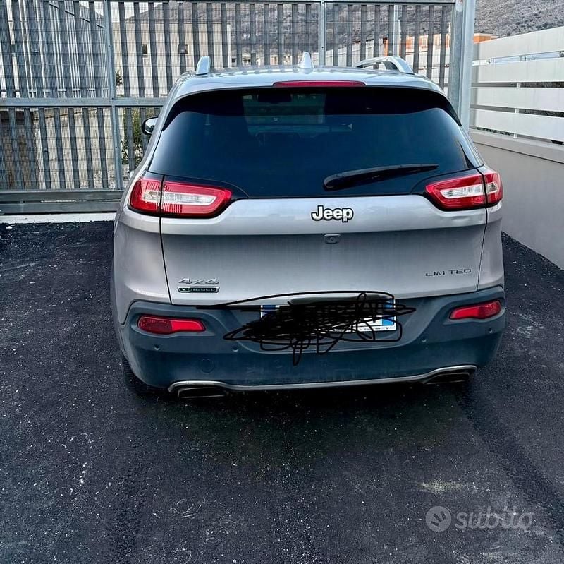 Usata Jeep Cherokee 200 CV (147 kW) 2016 SUV