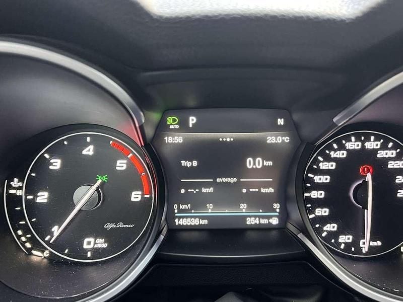 Usata Alfa Romeo Stelvio Executive 210 CV (154 kW) 2019 Nero SUV