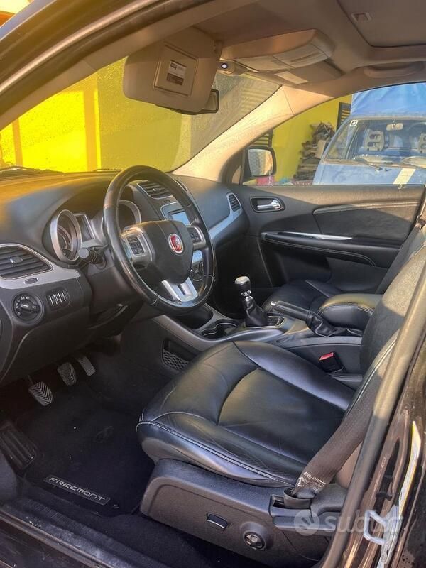Usata Fiat Freemont 170 CV (125 kW) 2013 Nero SUV