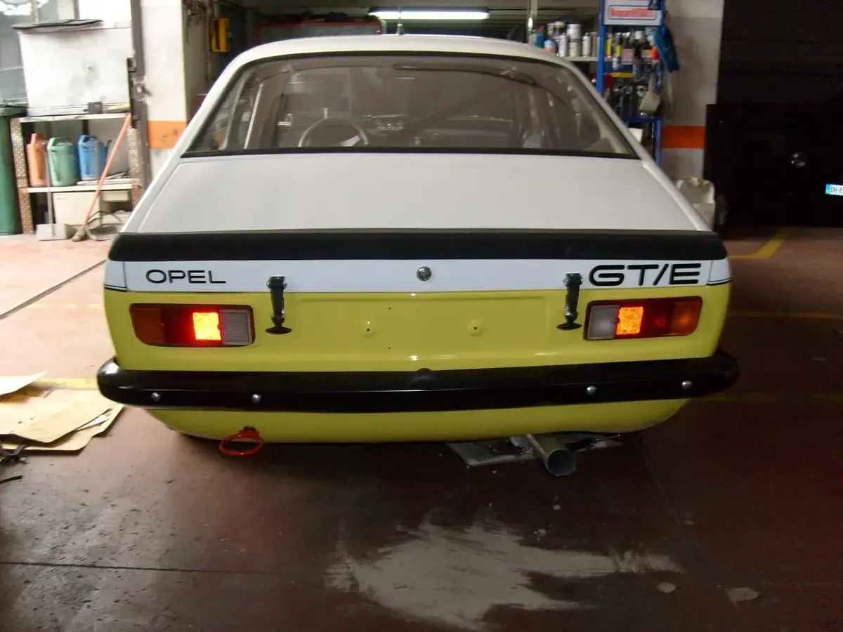 Usata Opel Kadett 115 CV (84 kW) 1985 Bianco Utilitaria
