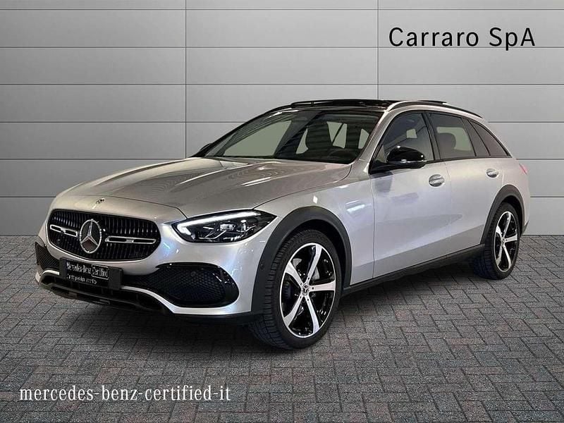Usata Mercedes C220 200 CV (147 kW) 2024 Argento metallizzato Station wagon