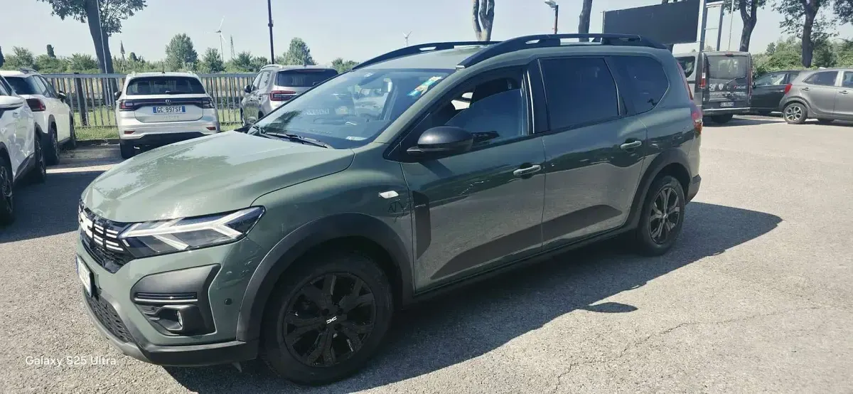 Usata Dacia Jogger Extreme 110 CV (80 kW) 2023 Verde Monovolume