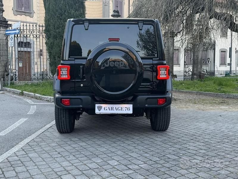 Usata Jeep Wrangler Unlimited Overland 200 CV (147 kW) 2021 Nero SUV