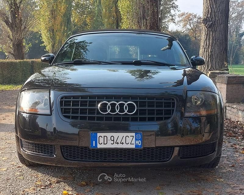Usata Audi TT 179 CV (131 kW) 2003 Nero Cabrio