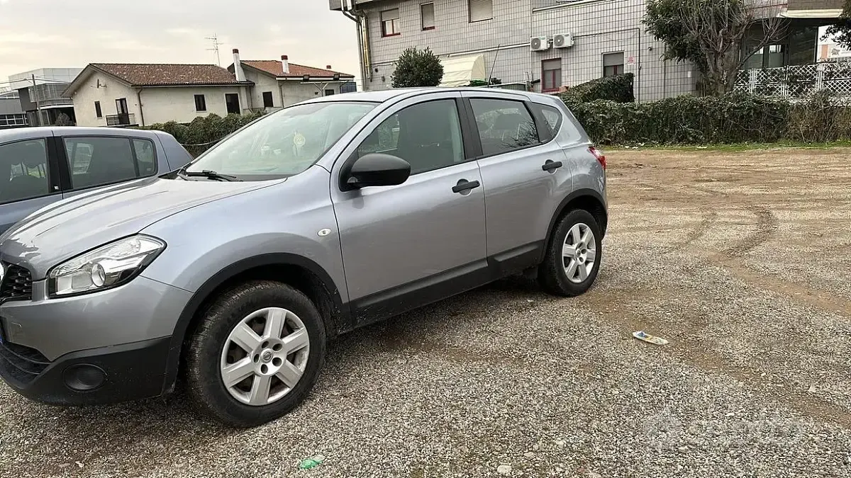 Usata Nissan Qashqai 2012 Grigio SUV