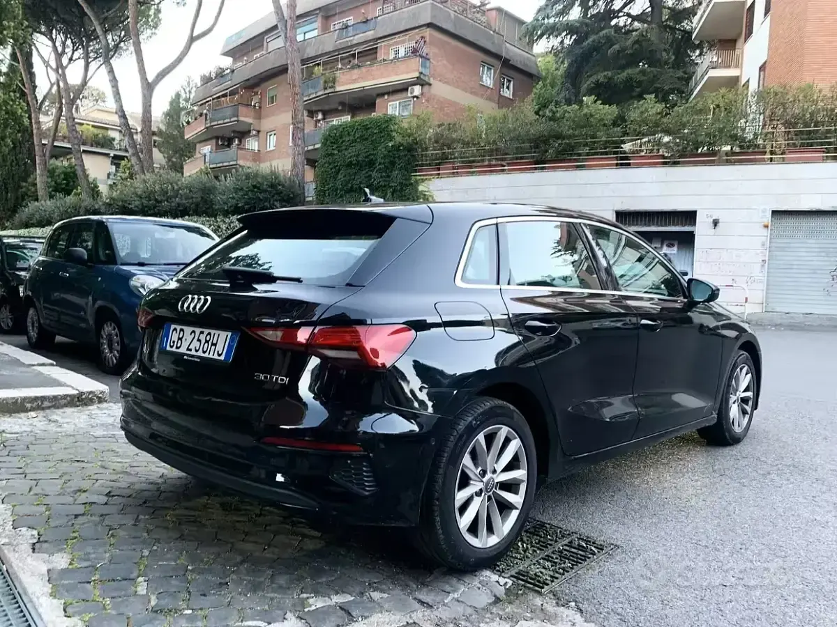Usata Audi A3 116 CV (85 kW) 2020 Nero Berlina