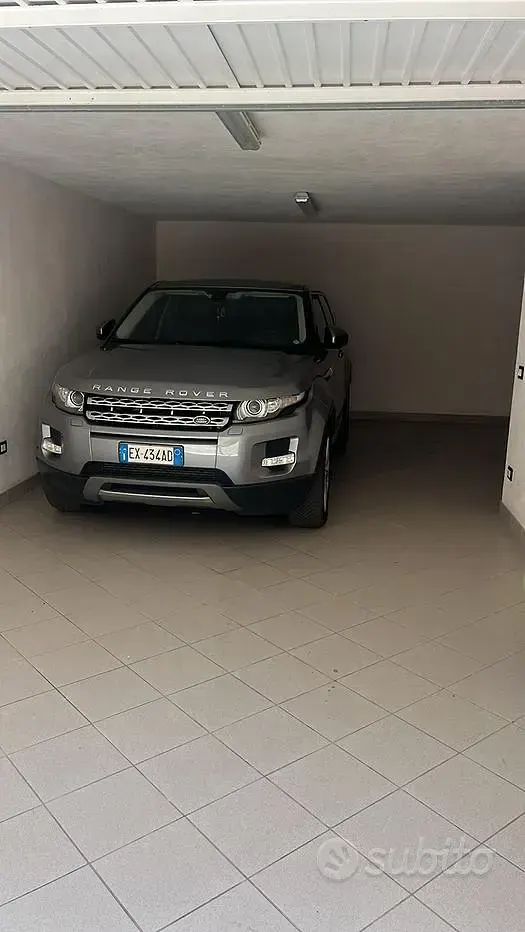 Usata Land Rover Range Rover evoque 190 CV (139 kW) 2014 Grigio SUV