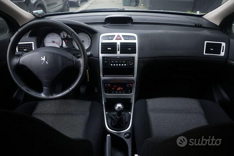 Usata Peugeot 307 110 CV (80 kW) 2008 Grigio scuro Station wagon