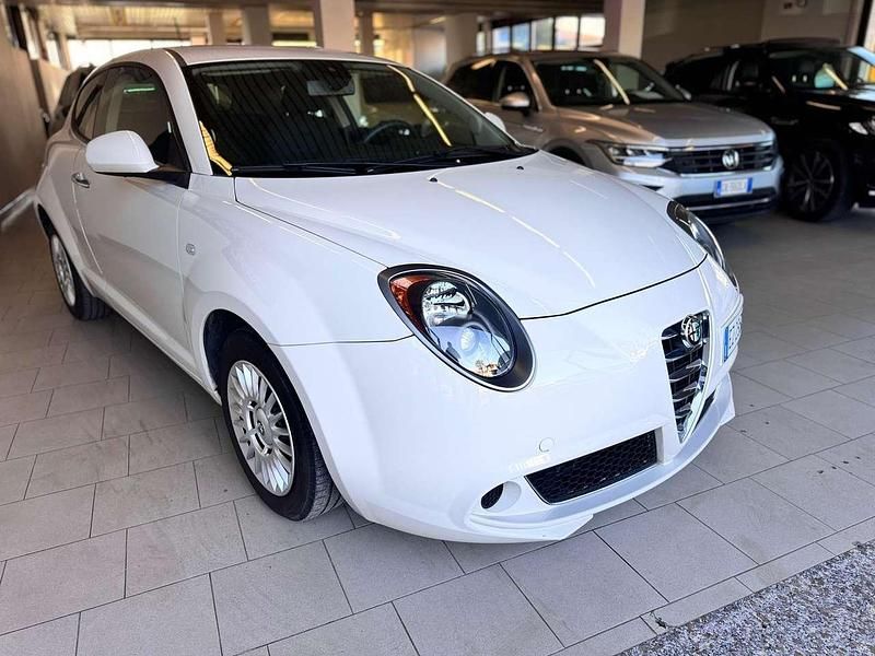 Usata Alfa Romeo MiTo Distinctive 85 CV (62 kW) 2015 Bianco Utilitaria
