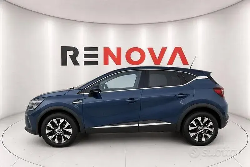Usata Renault Captur Techno 101 CV (74 kW) 2024 Blu SUV