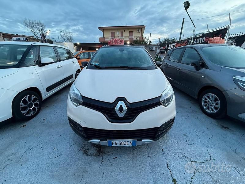 Usata Renault Captur 90 CV (66 kW) 2016 Bianco SUV