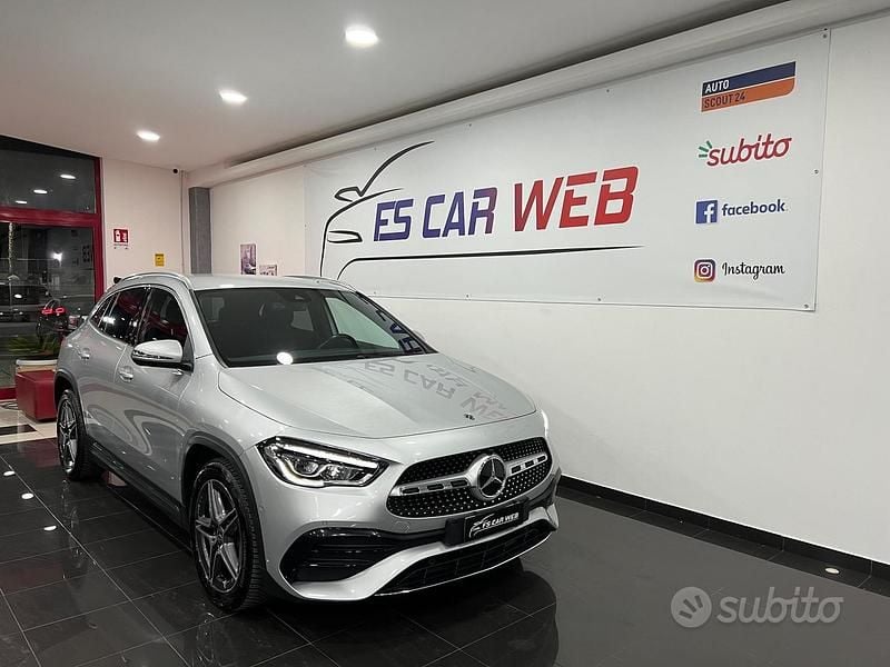 Grigio Usata 2022 Mercedes 200 Premium Monovolume | 32.900 € (Buon prezzo) - Immagine 1/4