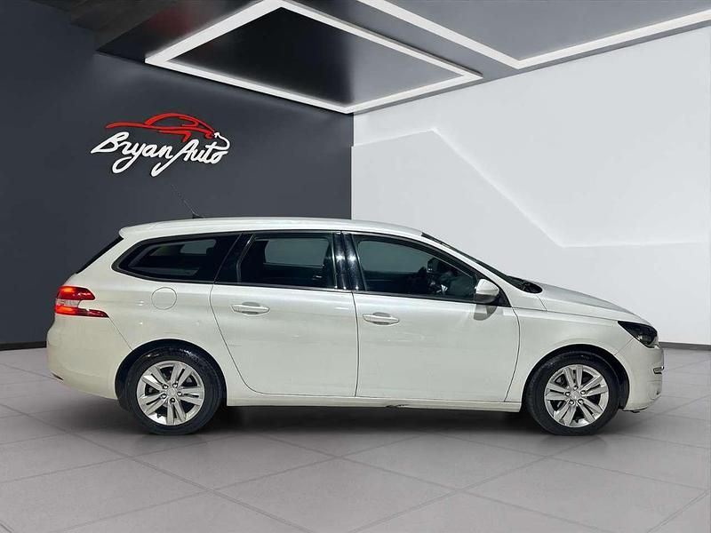 Usata Peugeot 308 SW Business-Line 120 CV (88 kW) 2015 Other Station wagon