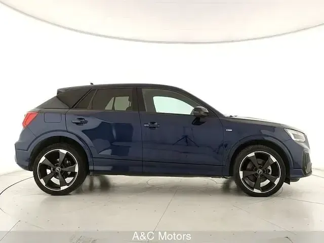 Usata Audi Q2 Comfort 116 CV (85 kW) 2023 Blu SUV