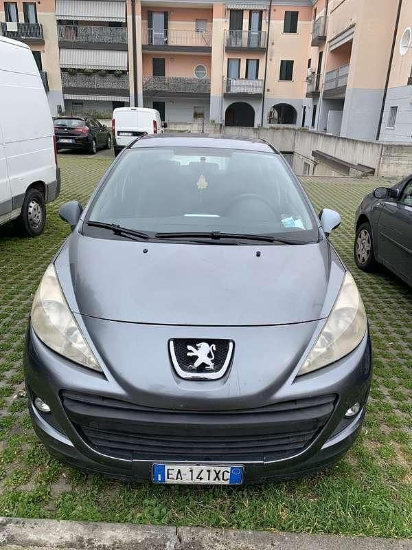 Usata Peugeot 207 73 CV (53 kW) 2009 Berlina