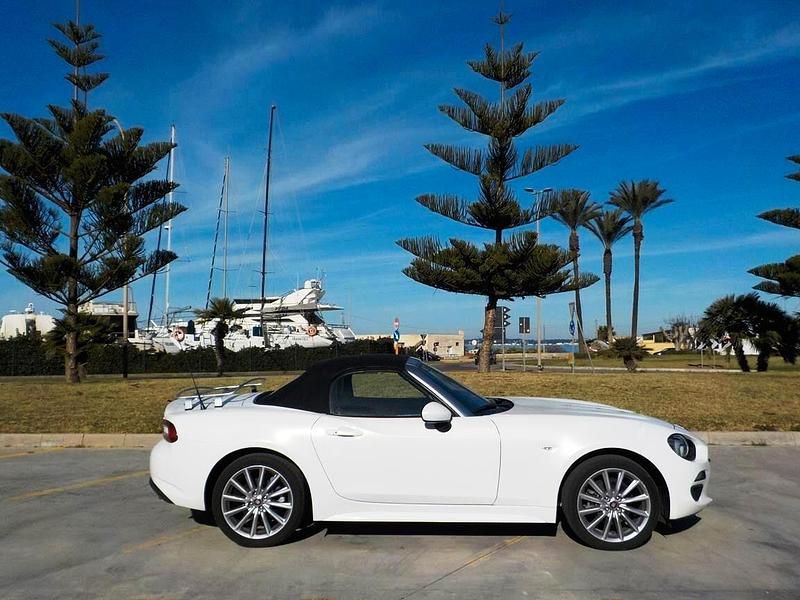 Usata Fiat 124 Spider Lusso 140 CV (102 kW) 2016 Bianco Cabrio