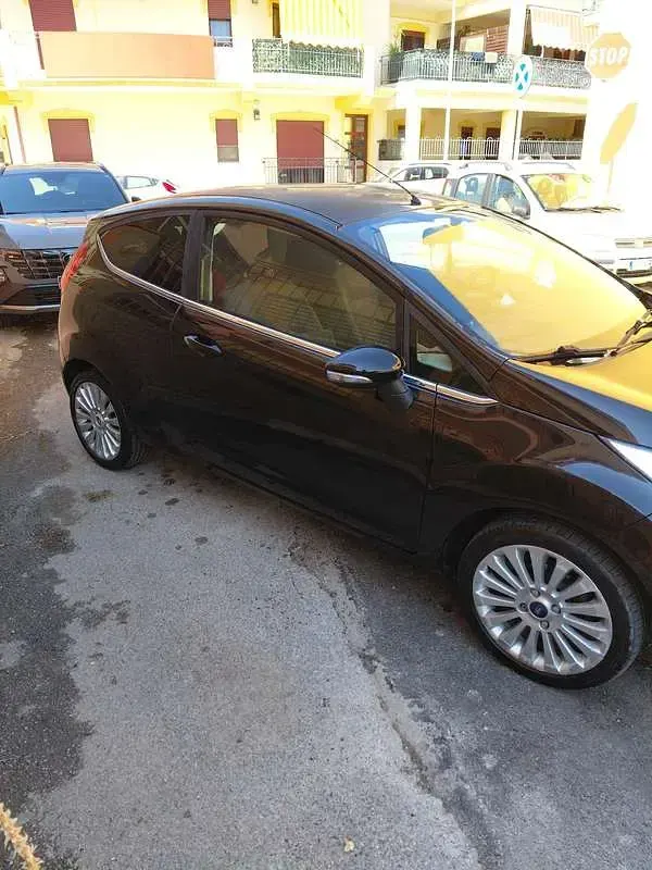 Usata Ford Fiesta 75 CV (55 kW) 2002 Utilitaria