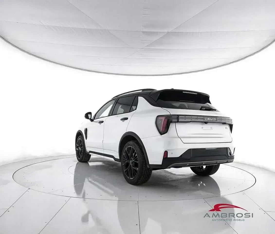 Nuova Lynk & Co 01 261 CV (191 kW) 2026 Crystal white SUV