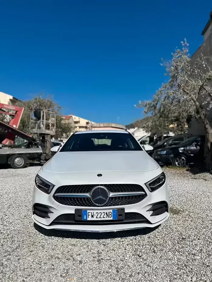 Usata Mercedes A180 Premium 116 CV (85 kW) 2019 Bianco Berlina