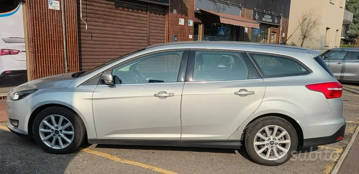 Usata Ford Focus Titanium X 120 CV (88 kW) 2017 Grigio Station wagon