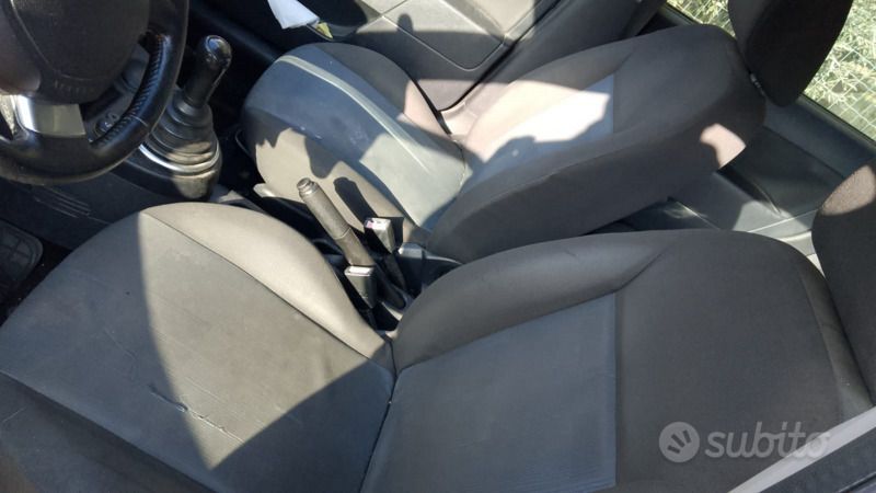 Usata Ford Fiesta 80 CV (58 kW) 2009 Blu Utilitaria