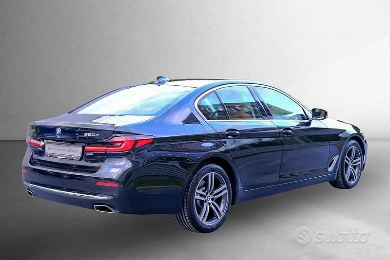 Usata BMW 520 Luxury Line 190 CV (139 kW) 2021 Nero Berlina