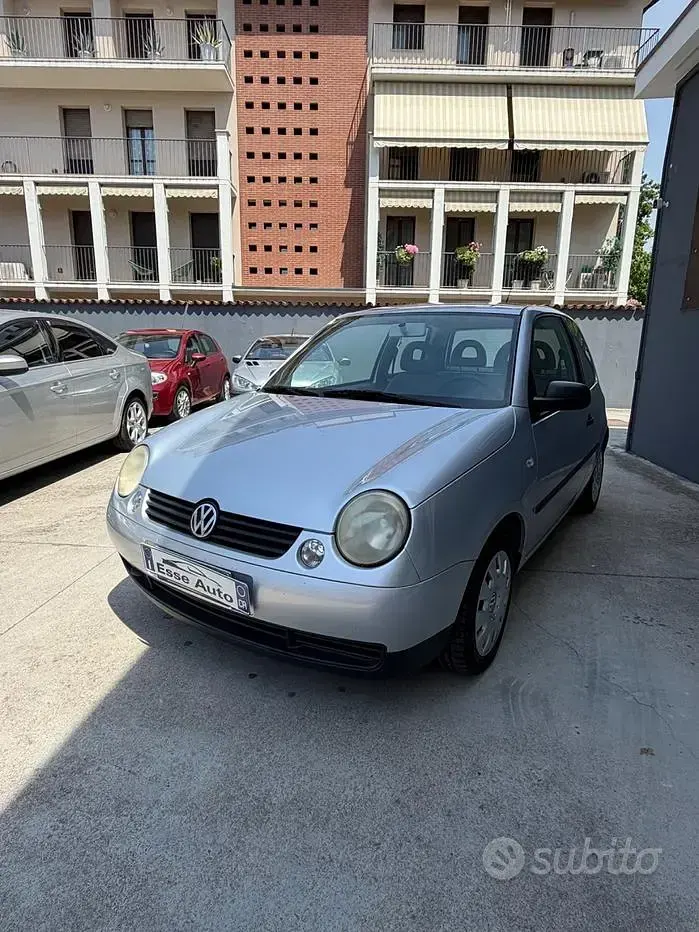 Usata VW Lupo Highline 60 CV (44 kW) 2003 Grigio Utilitaria