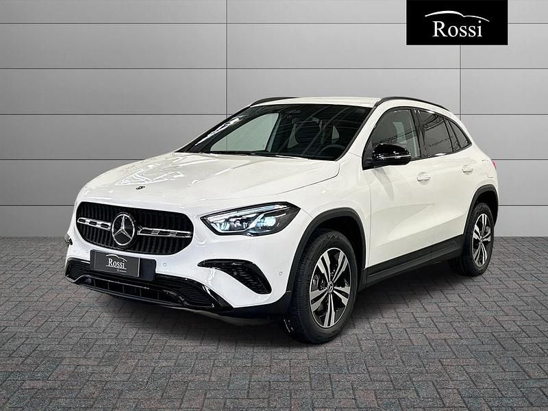 Blu Nuova 2025 Mercedes GLA200 SUV | 45.300 € (Ottimo prezzo) - Immagine 1/4