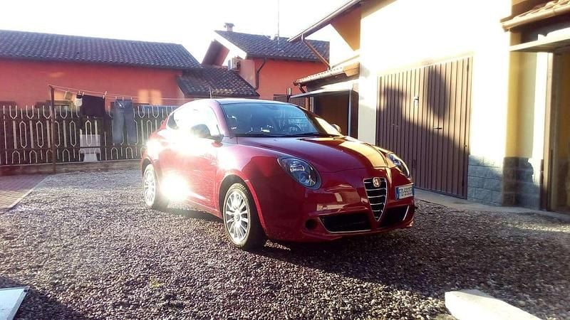 Usata Alfa Romeo MiTo Progression 79 CV (58 kW) 2016 Rosso Utilitaria