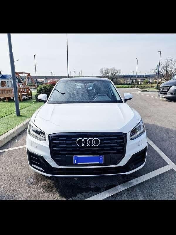 Usata Audi Q2 Sport 116 CV (85 kW) 2018 Bianco SUV
