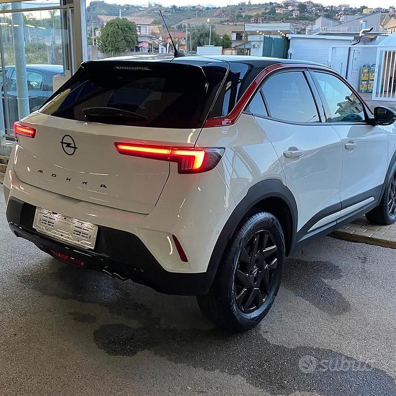 Usata Opel Mokka GS Line 100 CV (73 kW) 2022 Bianco SUV