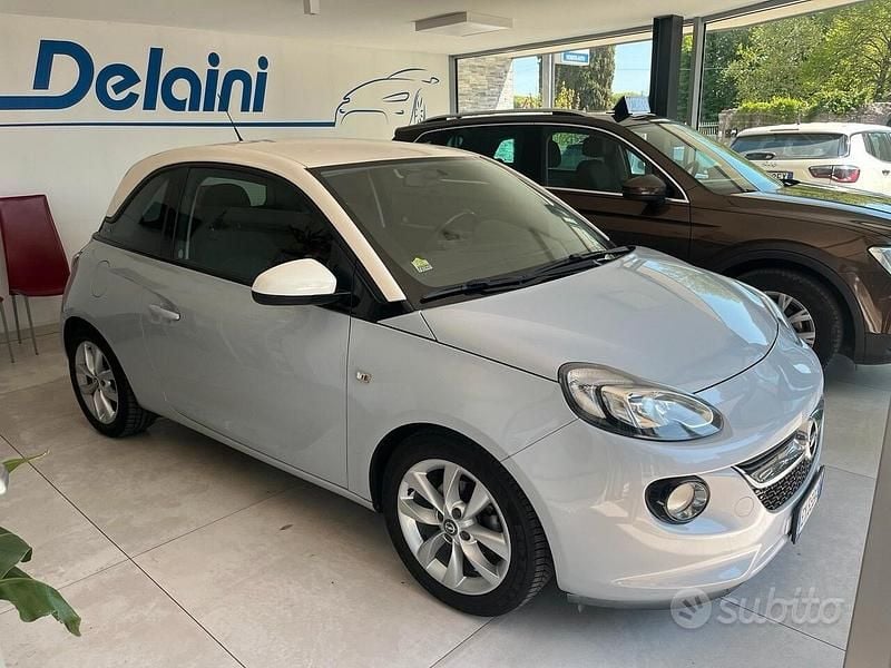 Usata Opel Adam Jam 70 CV (51 kW) 2015 Grigio Utilitaria