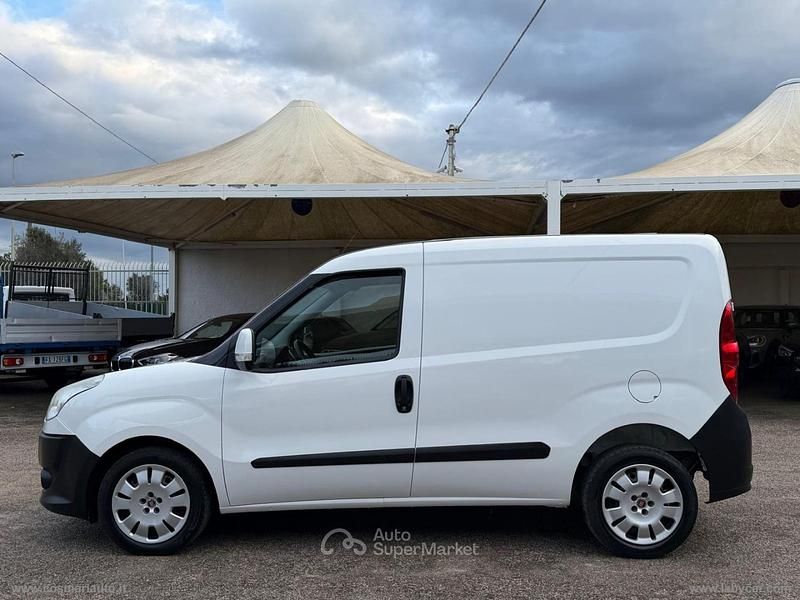 Usata Fiat Doblò 105 CV (77 kW) 2014 Bianco Monovolume