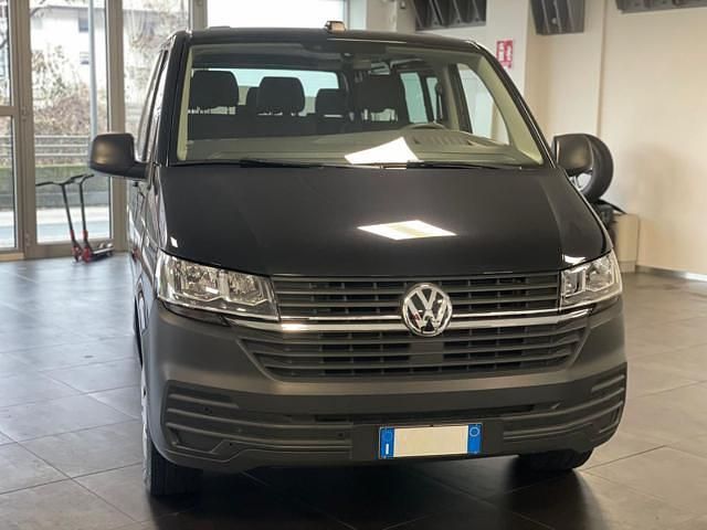 Usata VW Caravelle Trendline 150 CV (110 kW) 2022 Nero Monovolume