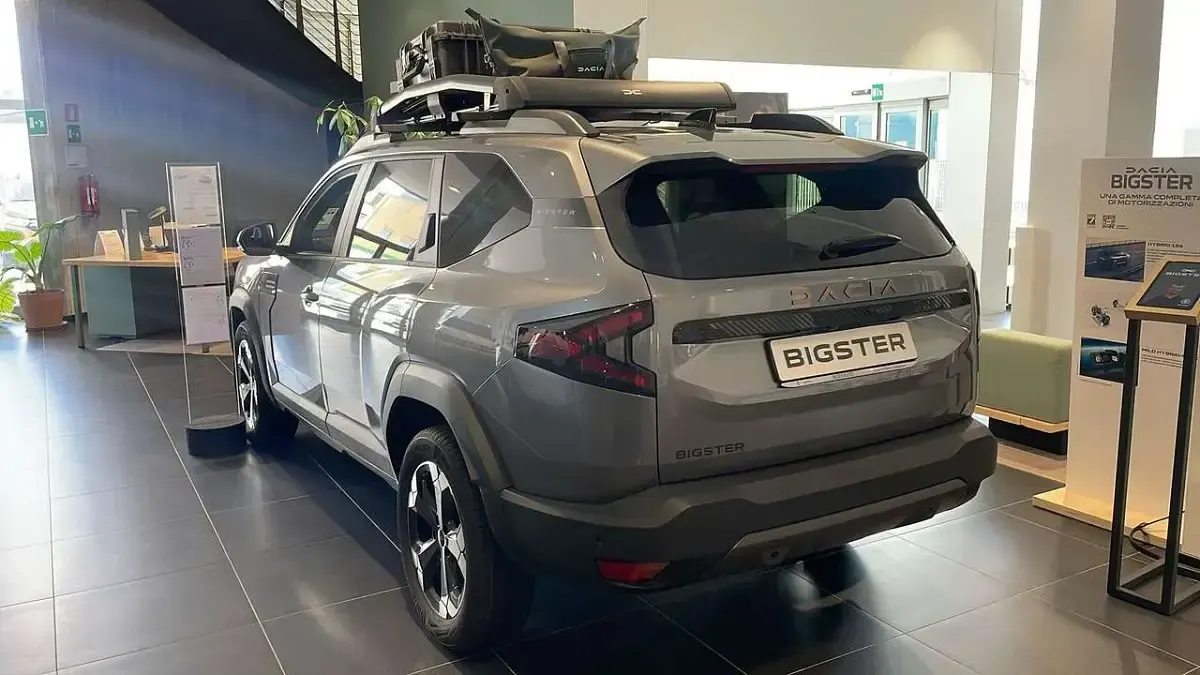 Nuova Dacia Bigster Extreme 140 CV (102 kW) 2026 Grigio SUV