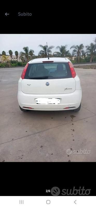Usata Fiat Grande Punto 65 CV (47 kW) 2008 Bianco Utilitaria