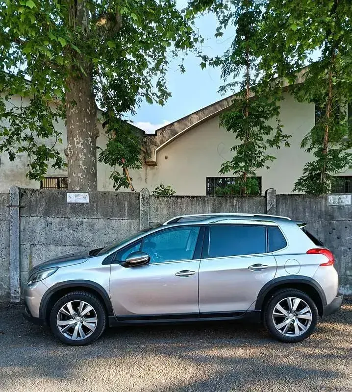 Usata Peugeot 2008 Allure 120 CV (88 kW) 2016 SUV