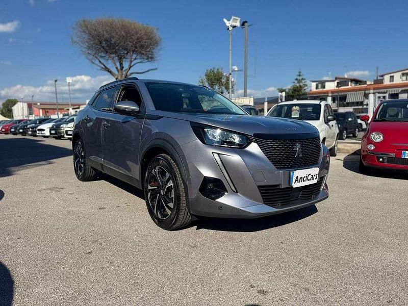 Usata Peugeot 2008 Allure 101 CV (74 kW) 2021 Grigio SUV