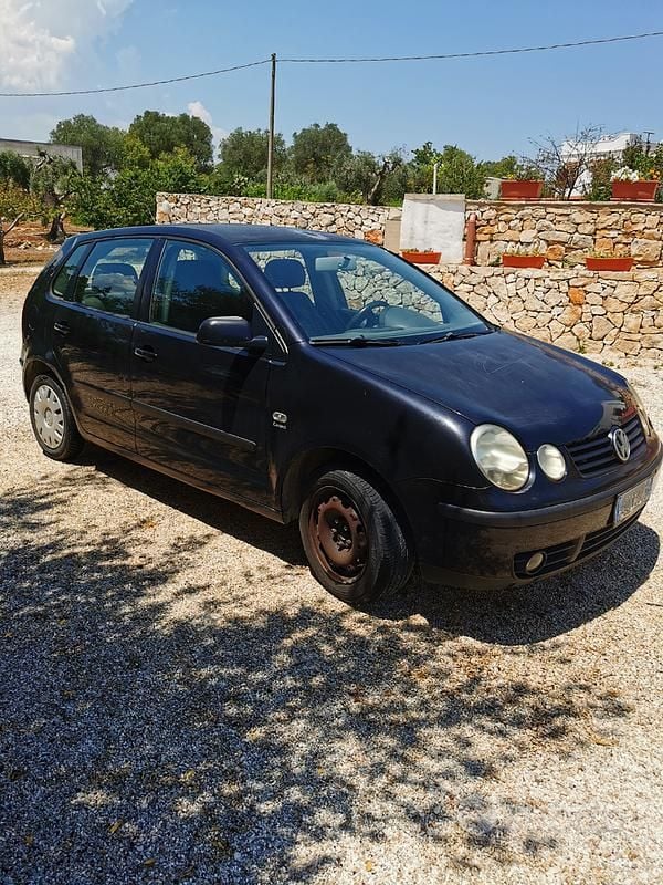 Usata VW Polo 54 CV (39 kW) 2002 Nero Berlina