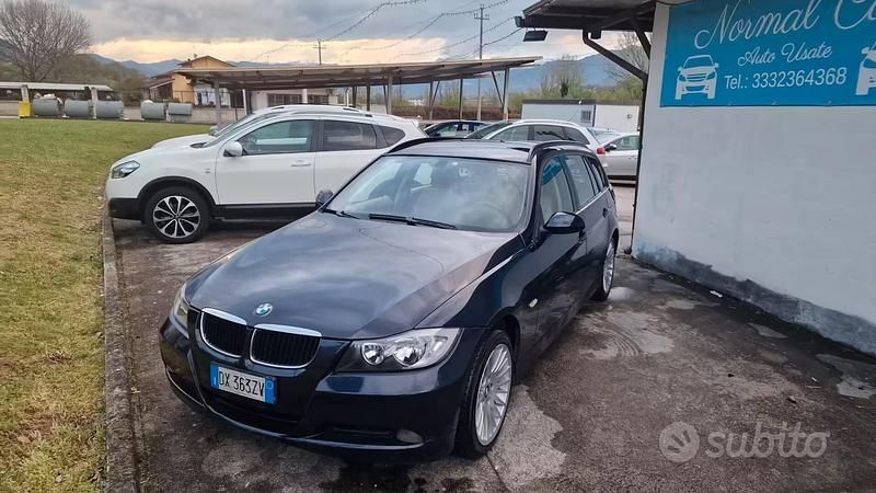 Usata BMW 320 163 CV (119 kW) 2009 Blu Station wagon